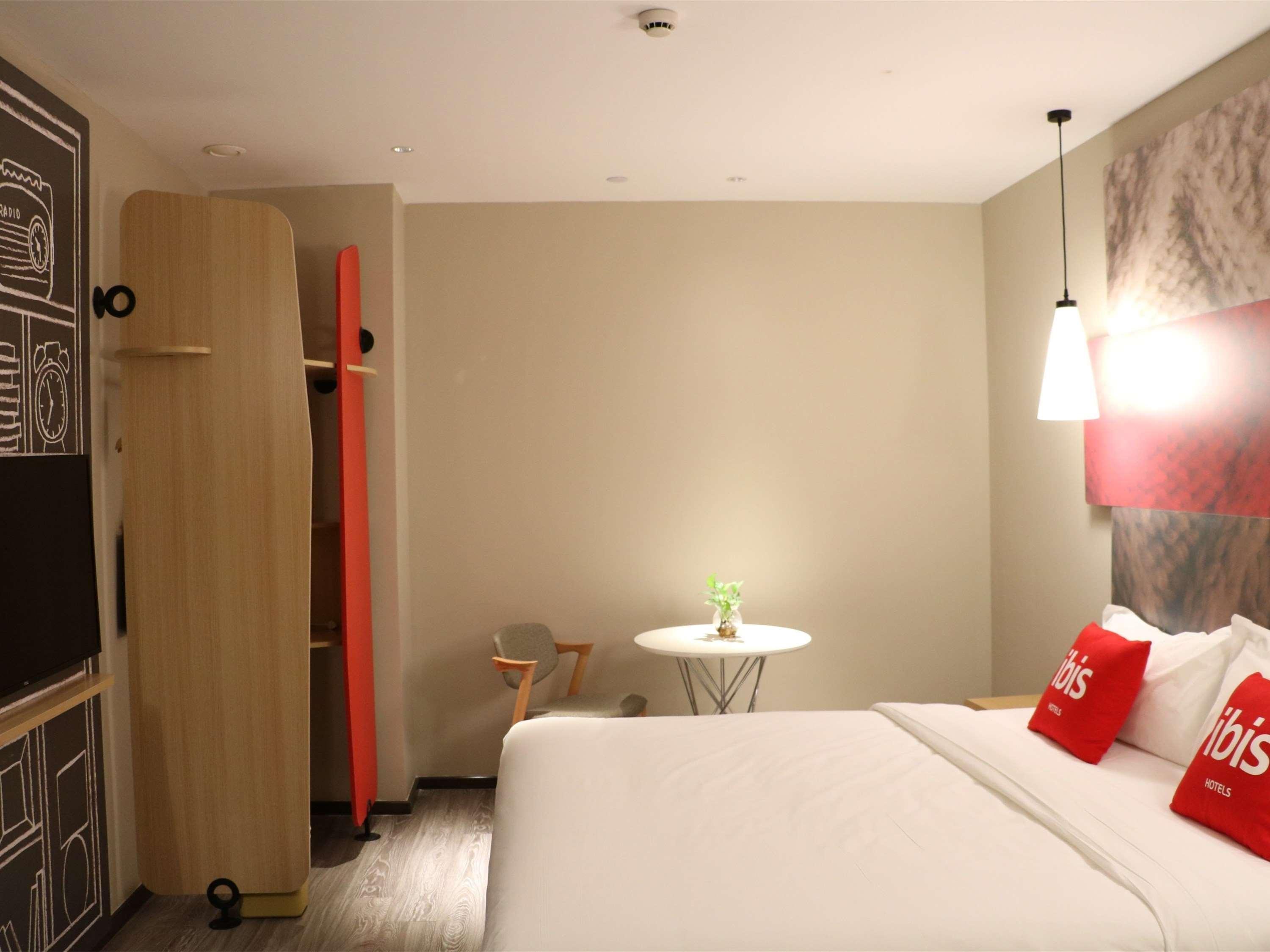 Ibis Shanghai North The Bund Zhoujiazui Road Exteriör bild