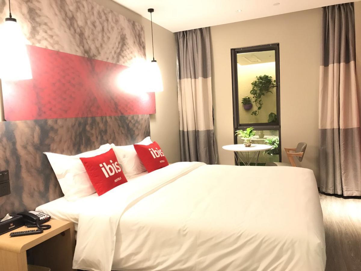 Ibis Shanghai North The Bund Zhoujiazui Road Exteriör bild