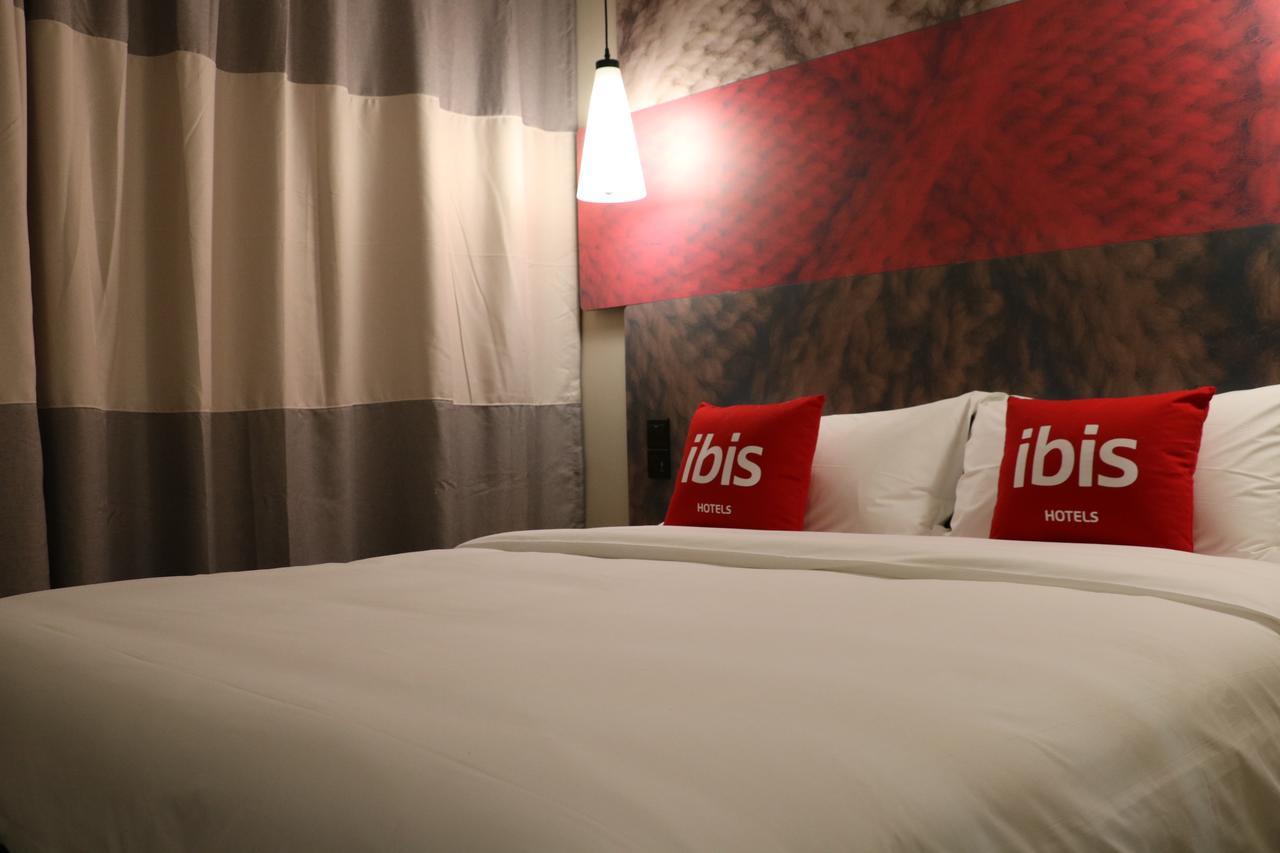 Ibis Shanghai North The Bund Zhoujiazui Road Exteriör bild