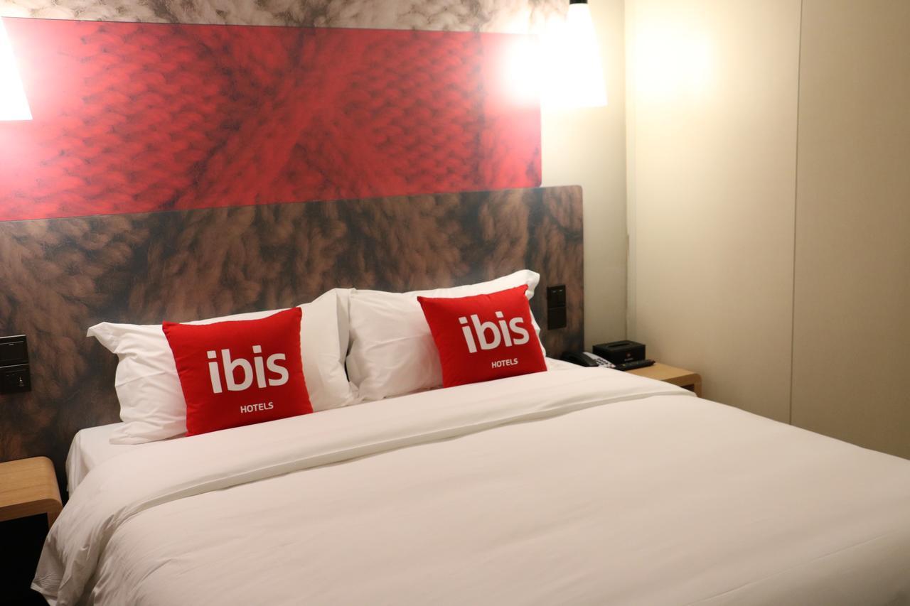 Ibis Shanghai North The Bund Zhoujiazui Road Exteriör bild