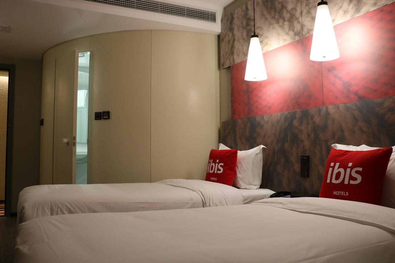 Ibis Shanghai North The Bund Zhoujiazui Road Exteriör bild