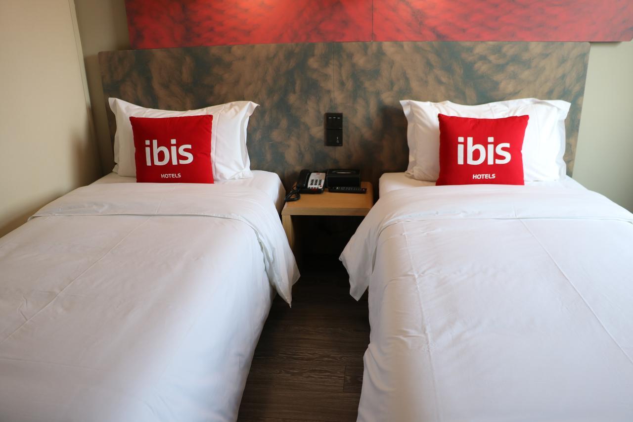 Ibis Shanghai North The Bund Zhoujiazui Road Exteriör bild