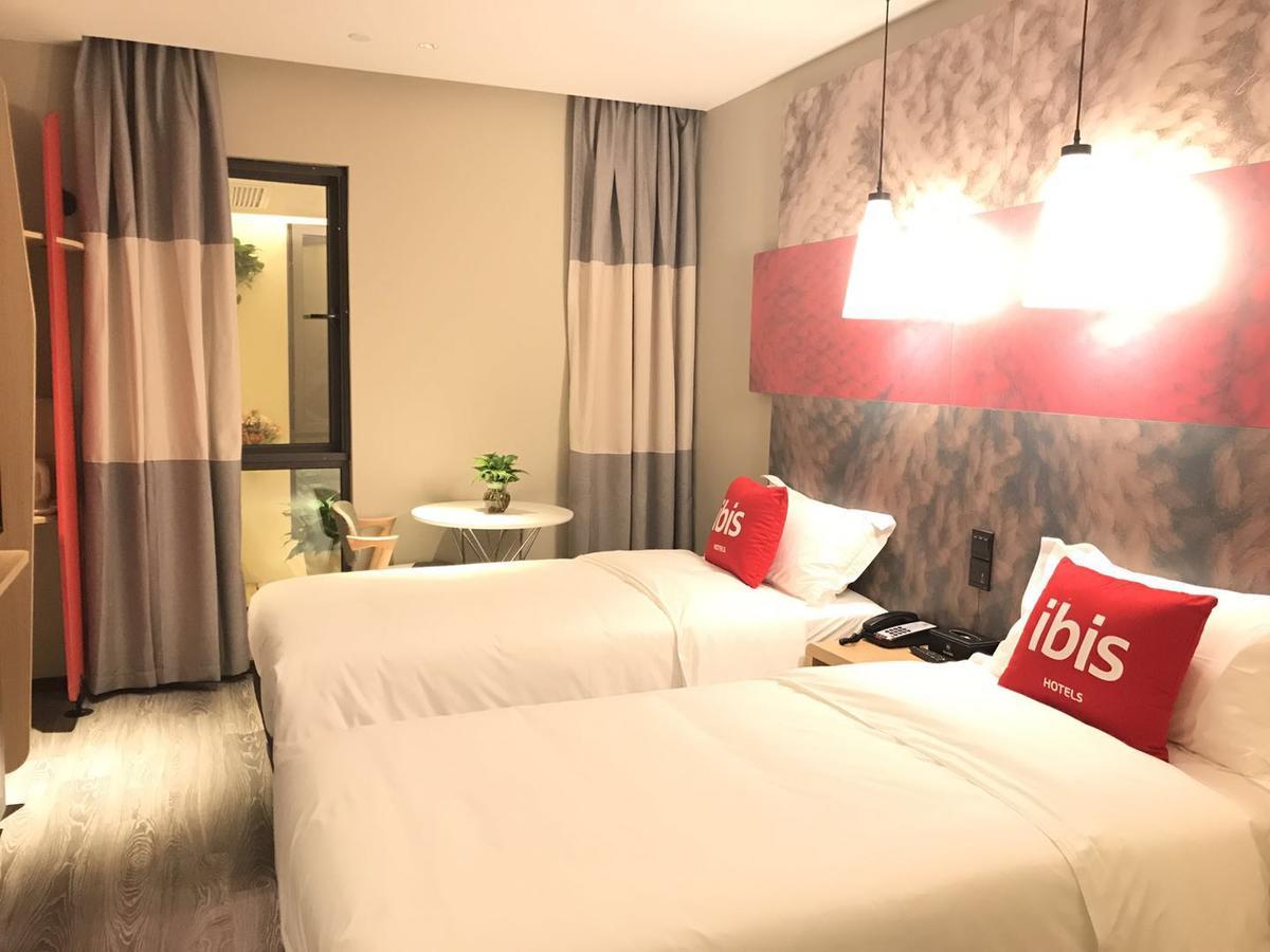 Ibis Shanghai North The Bund Zhoujiazui Road Exteriör bild